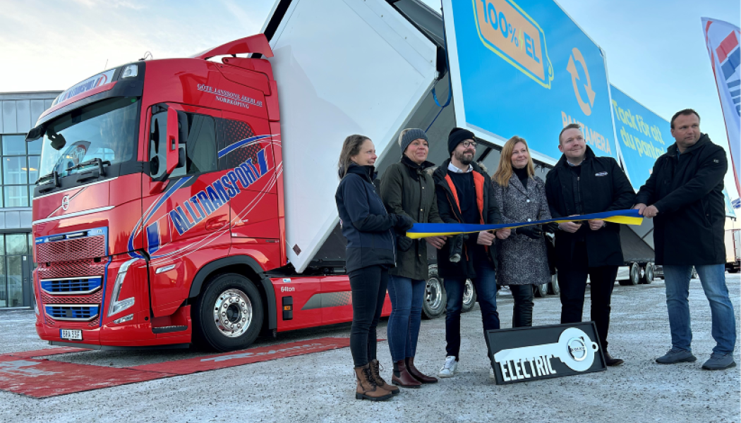 Bandklippning Alltransport-Returpack, Caroline Jansson, Sophia Jarl, Jon Jynnås, Marie Skoog, Mathias Lidén, Magnus Jansson. Foto: Alltransport