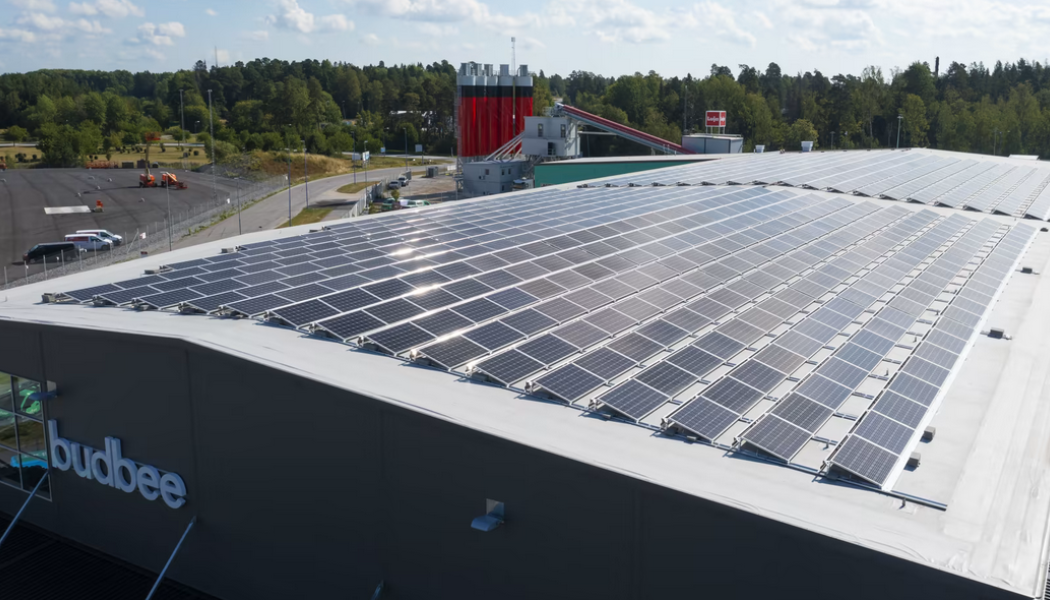 Stor satsning på solceller när Evolv och Budbee färdigställer tre nya logistikterminaler. Foto: Slättö

