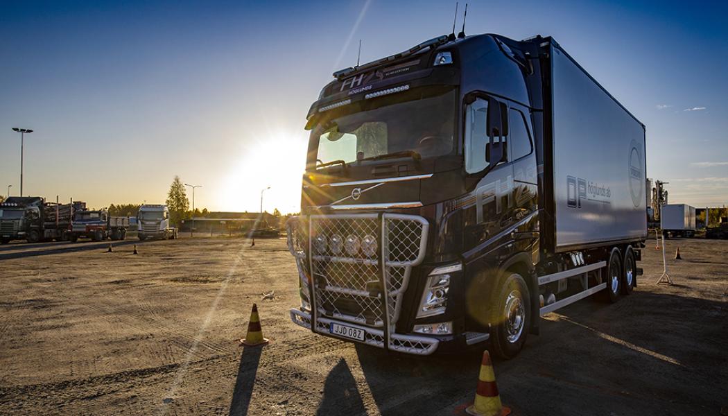 Kvaltävlingarnas huvudpartner är Volvo Lastvagnar, som förser tävlingen med toppmoderna och ändamålsenliga fordon. Foto: Liza Simonsson.