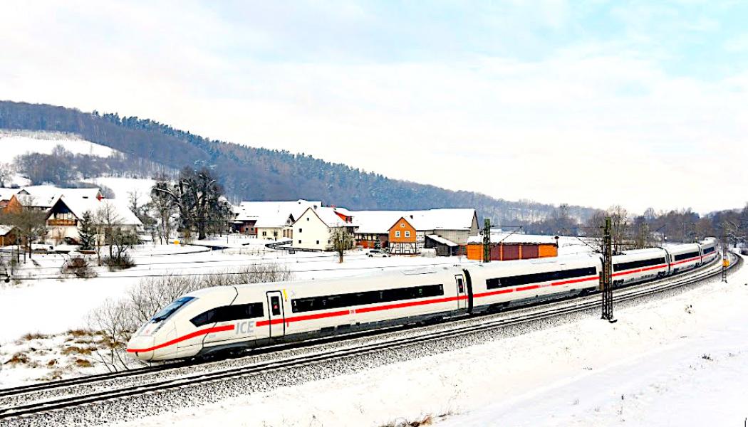 ICE i vinterlandskap. Photo: DB, kredit Oliver Lang