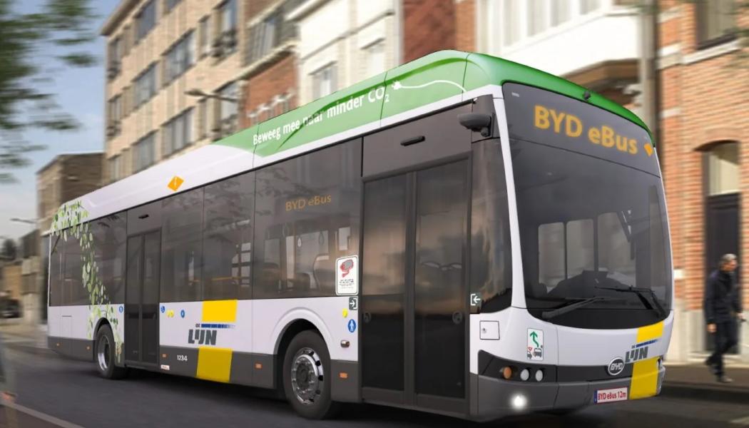 Under det gångna året beställde operatören ytterligare 124 elbussar och tecknade ett nytt ramavtal för framtida upphandlingar av elbussar för högkapacitetslinjer. Foto: De Linj