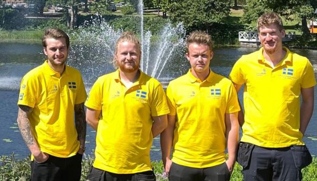 Sveriges representanter i EuroSkills. Från vänster: Daniel Åhman, personbilsteknik, Emil Didriksson, lastbilsteknik, Isac Knutsson, maskinteknik, Tobias Lissborg, bilskadeteknik. Foto: Transportföretagen