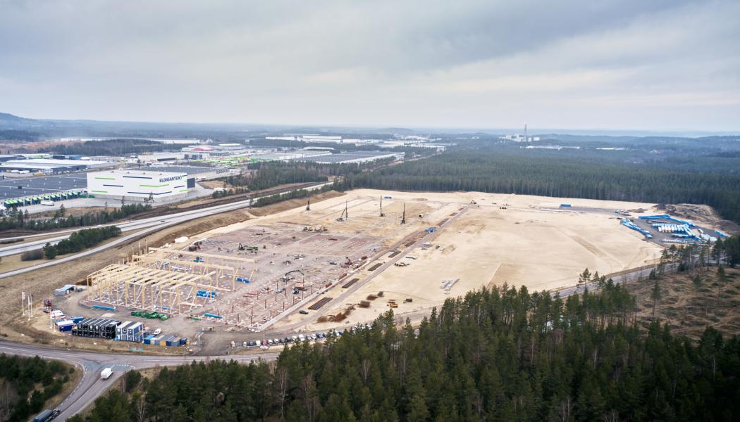 En av Nordens största logistikanläggningar byggs i trä. Foto: Bra Bygg