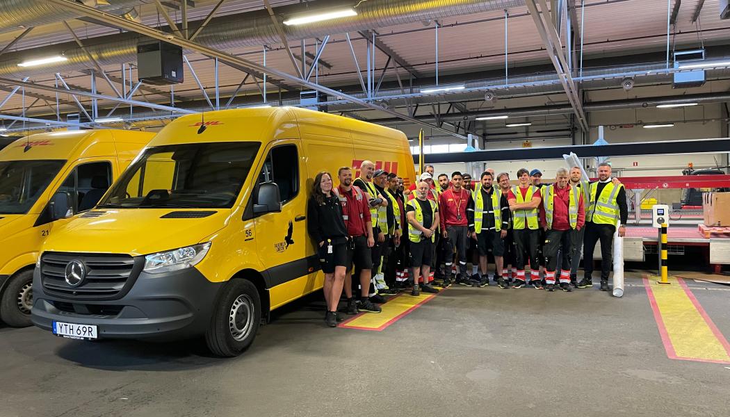 Falkenklevs team vid leveransen. Foto: Hedin Mobility