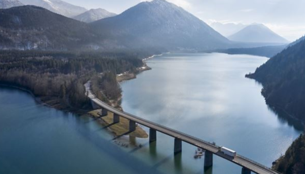 Scania fasar ut fossilt från företagets leverantörskedja till 2030. Foto: Scania