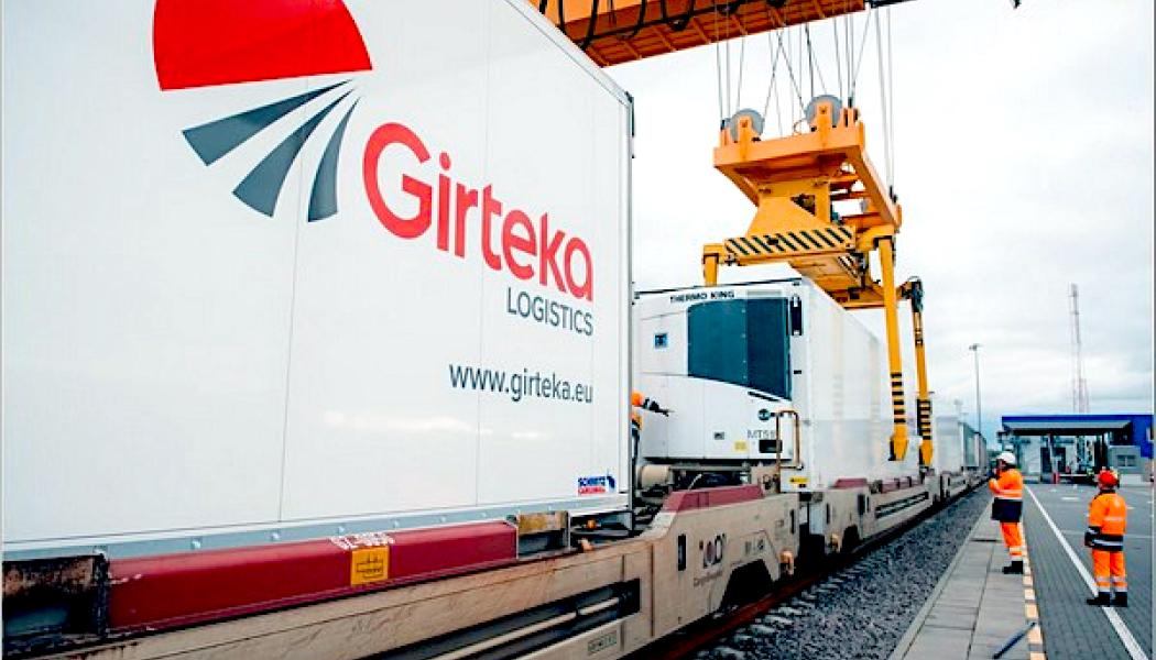 Intermodala transporter, likt multimodala transporter, kombinerar olika transportsätt för att optimera effektiviteten och minska utsläppen. Foto: Girteka