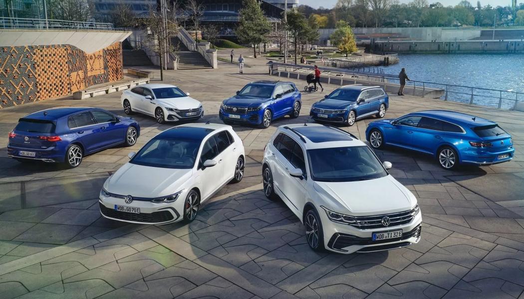 Volkswagens e- och hybridfordon samlade. Svårsåld produkt? Foto: Volkswagen
