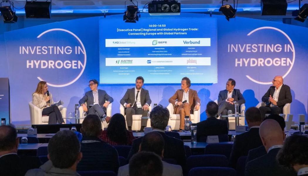 En paneldiskussion om regional och global vätgashandel vid konferensen Investing in Hydrogen 2025 i London. Foto: Leaders Associates  