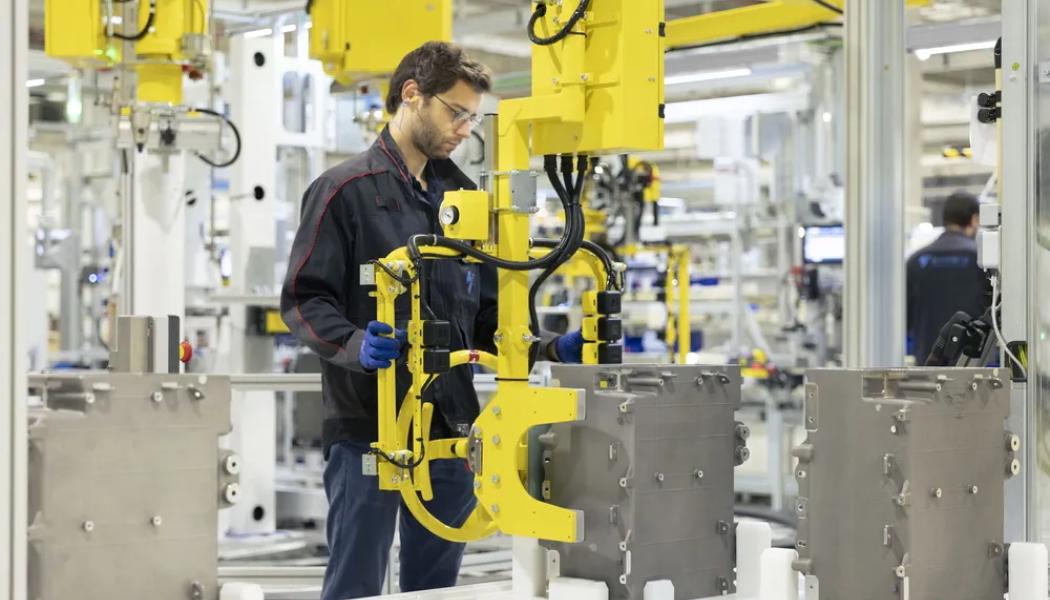 Inne i Symbios bränslecellsfabrik SymphonHy i Saint-Fons i östra Frankrike – den största i Europa. Foto: Symbio