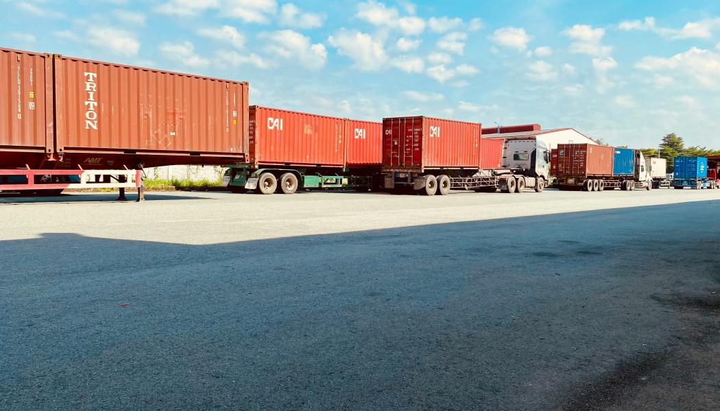 Transport och logistik hårt drabbat. Foto: jin neee /unsplash
