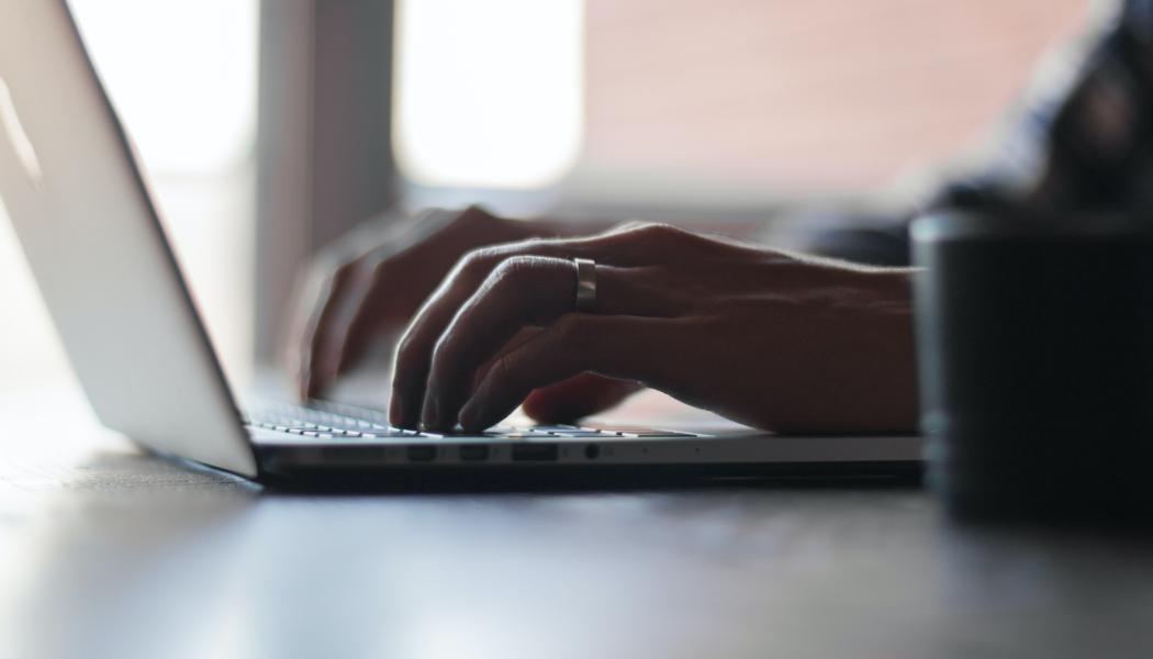 AI-drivna algoritmer och språkgränssnitt för att få information om toppar och dalar i efterfrågan. Foto: thomas lefebvre/unsplash