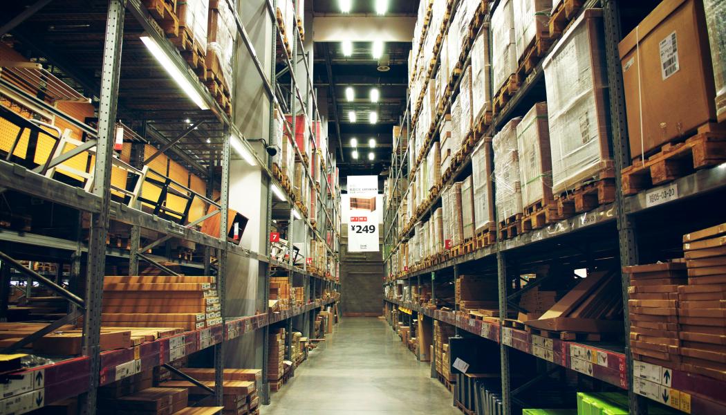 YH-utbildningen Logistik och Supply Chain är en tvåårig eftergymnasial utbildning som riktar sig till den som vill arbeta med planering, analys och optimering inom logistikflöden.   Foto: tommao wang/unsplash