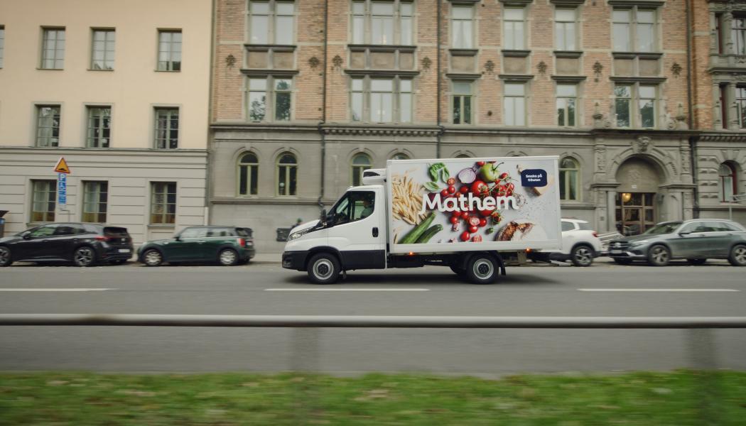 E-handelsaktören inom dagligvaror har framgångsrikt centraliserat sin lagerverksamhet till ett högautomatiserat centrallager i Larsboda, Stockholm. Foto: Mathem