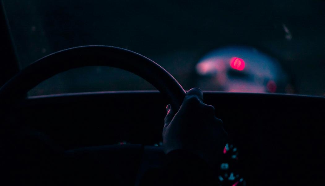 I dagsläget kan alla som bor permanent i Sverige och som har ett körkort från ett annat EES-land byta ut det mot ett svenskt körkort oavsett vilket ursprungslandet är. Foto: Wander Fleur/Unsplash