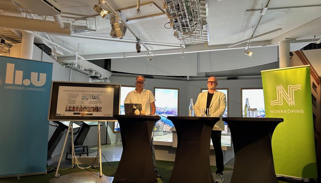 Billy Josefsson, Linköpings Universitet och Svante Swärd Rudström, Norrköping Airport under presskonferensen för Norrköpings kommuns forskningspengar. Foto: Norrköping Airport