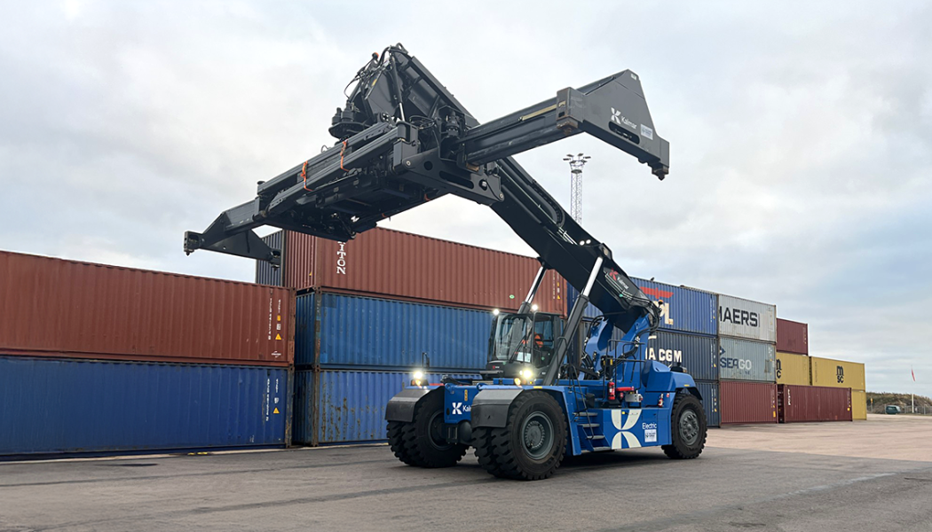 Den nya eltrucken valdes ut av medarbetarna. Foto: Hallands Hamnar