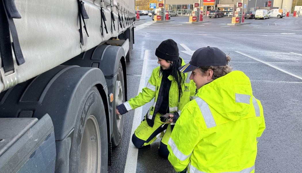 Mätningar vid Vädermotet i Göteborg 23 oktober. Foto: Euromaster