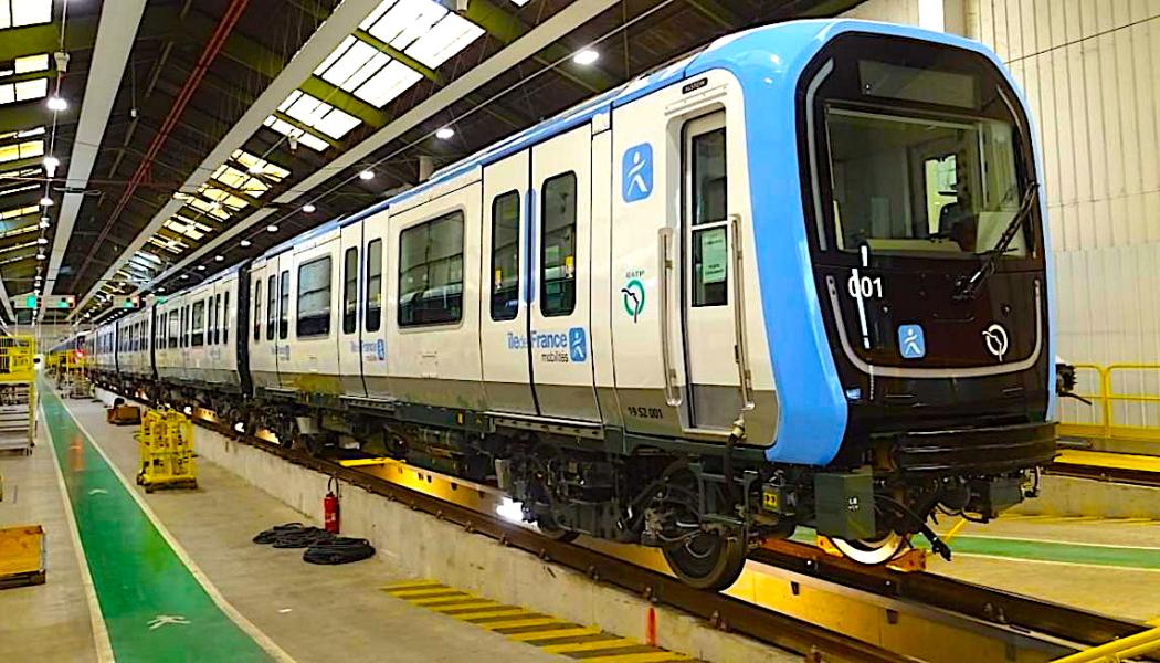 Den första MF19-tunnelbanevagnen har tagits i bruk på linje 10 i Paris tunnelbana. Foto: Alstom