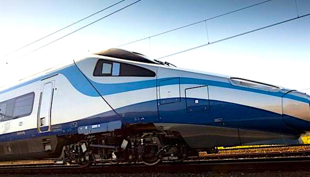 PKP InterCity har investerat bland annat i dessa moderna höghastighetståg från Pendolino för att förbättra passagerarservicen.: Foto: PKP intercity