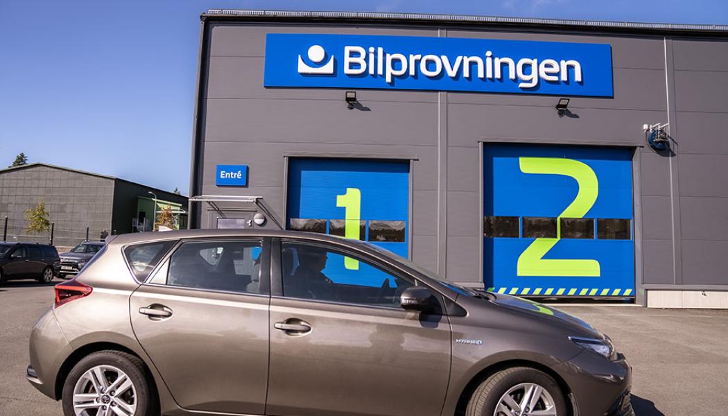 Bilprovningens besiktningsstatistik för 2022 påvisar fortsatt stora brister hos personbilar. Foto: Bilprovningen