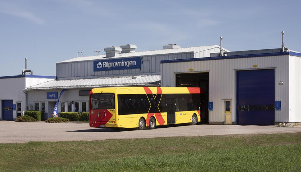 Varannan tung buss har brister. Foto: Bilbesiktningen