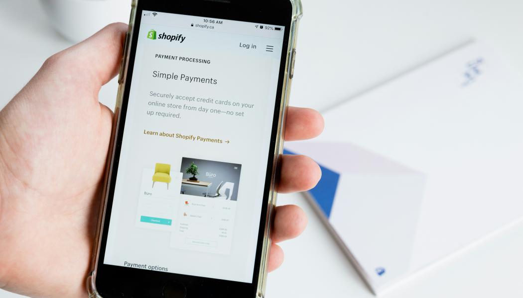 E-handelsåret 2024 har börjat starkt. Foto: roberto cortese/unsplash