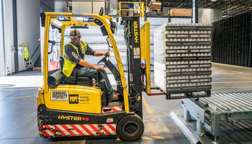 Störningar i logistikcenter handlar inte bara om personalbrist och ineffektiva processer. Foto: Geobear