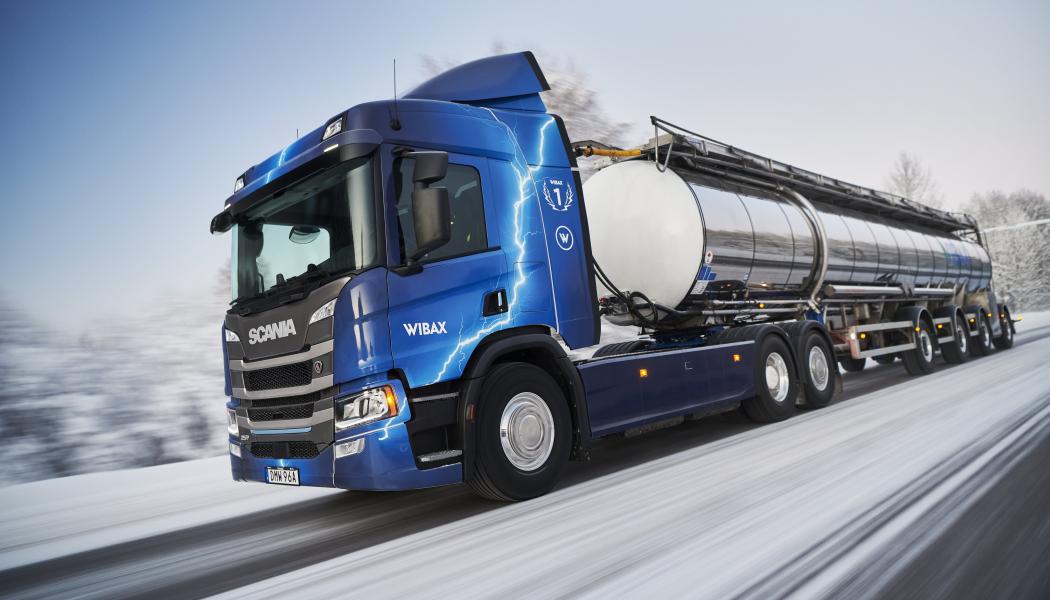 Scania och Wibax elektrifierar tunga tanktransporter i Finland. Foto: Wibax
