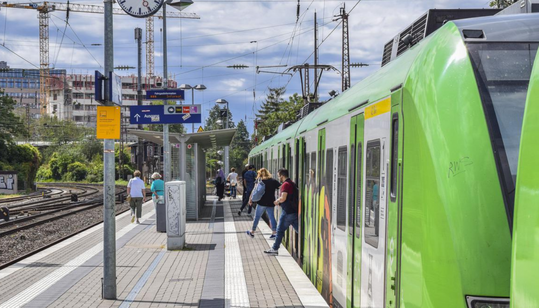 Regeringen föreslår införande av ett nationellt biljettsystem för all kollektivtrafik i hela Sverige. Arkivbild