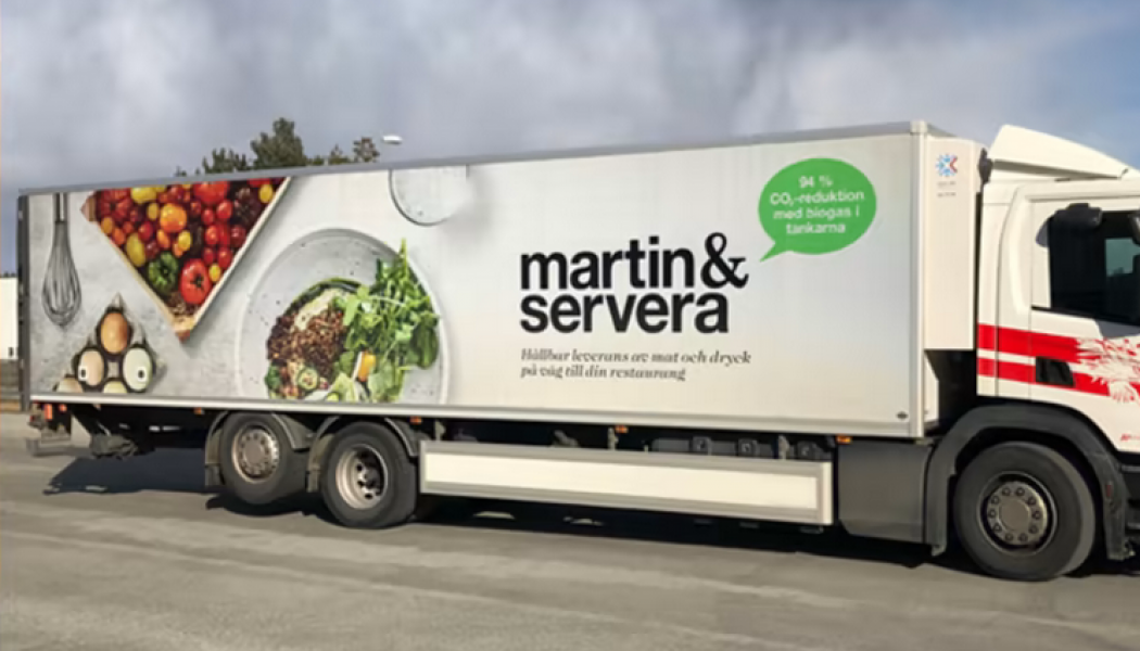 Med de fordon som nu beställts består halva Martin & Serveras fordonsflotta av lastbilar som drivs med fossilfria drivmedel. Foto: Martin & Servera