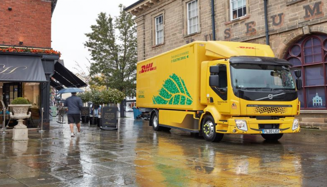 Volvo Lastvagnar och Deutsche Post DHL Group tecknar samarbetsavtal. Foto: Volvo 
