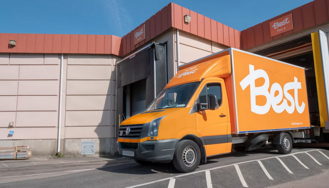 Best Transport mer än dubblerar terminalytan i Göteborg. Genom den 4 000 kvadratmeter stora terminalen kan Best Transport optimera flöden för tusentals paket dagligen. Foto: Best Transport 