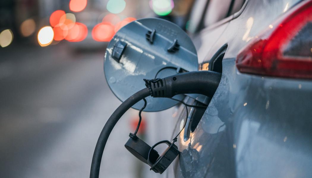 Smart AI-laddning kan förlänga elbilars batteriliv med 23 procent – utan att öka laddtiden. Foto: Ivan Radic | CC BY 2 0