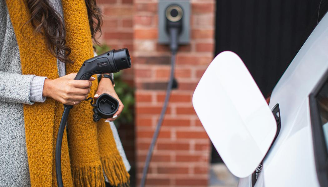 Nya regler för stöd till publik laddinfrastruktur införs. Foto: zaptec/unsplash