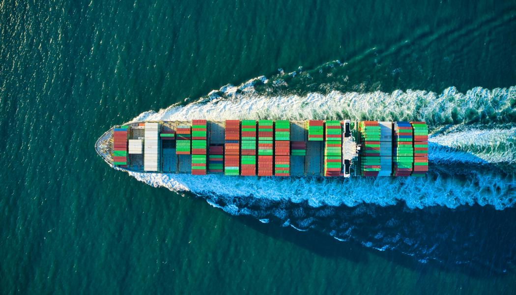 EU har sedan länge haft en handel med utsläppsrätter, men nu inkluderas även flyg och sjötransporter i systemet. Foto: venti views/unsplash