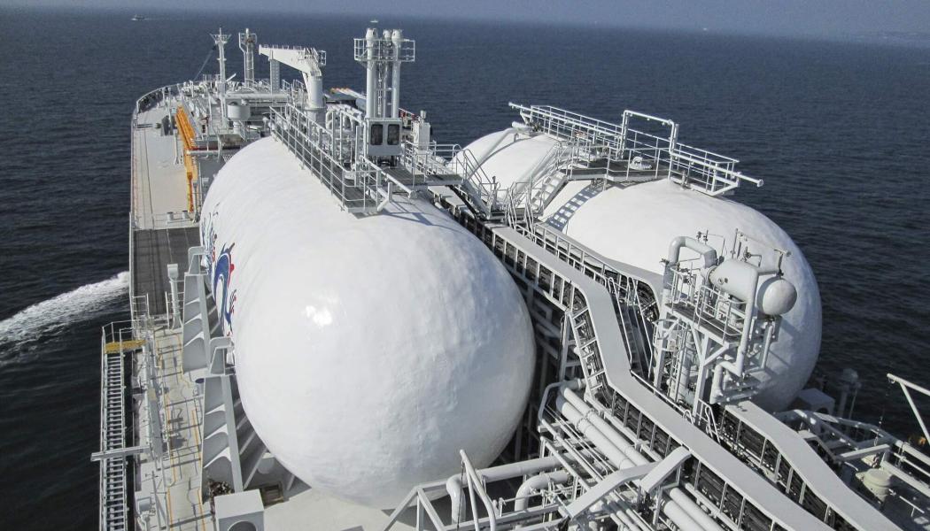 LNG-fartyg: Stordriftsfördelar minskar kostnaden för hjälpsystem per lagrad kubikmeter, vilket gör prismatiska tankar konkurrenskraftiga över 10 000 kubikmeter. Flera nya konstruktioner och koncept finns redan på ritbordet, och de första kontrakten för småskaliga LNG-fartyg har nu tecknats. Foto: Wärtsilä