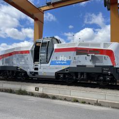 Det polsktillverkade vätgasloket SM42-6Dn har gjort en uppvisningsturné till svenska hamnar och terminaler där ett av stoppen skedde på Årsta Kombiterminal.