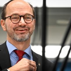 Anders Wiklund/TT: Infrastrukturminister Tomas Eneroth (S) tillsätter en ny utredning om en utveckling av Arlanda flygplats, som också har betydelse för vad som sker med Bromma. Arkivbild