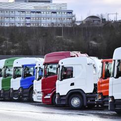 Jonas Ekströmer/TT: Leveranserna ökar, men orderingången sjunker för lastbilstillverkaren Scania, enligt en kvartalsrapport. Arkivbild.