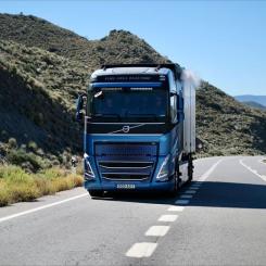 Volvo testar redan bränslecellselektriska lastbilar där el genereras ombord på lastbilen via bränsleceller. Foto: Volvo