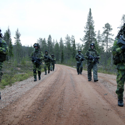 Ett transporteffektivt samhälle innebär flera positiva effekter för totalförsvaret. Foto: Försvarsmakten