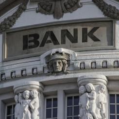 Bankfasad. symbolbild. Foto: JamesQube/ Creative Commons Lic.