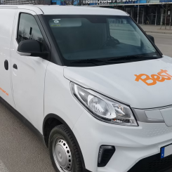 Best Transport kommer att minska plastanvändningen rejält per fordon genom att byta till en vit fordonsprofil. Foto: Best Transport