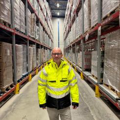 Tobias Fohlin på Wohlins Fryshus Logistik lyfter fram AI som ett verksamhetsstöd för att enklare sköta logistiken i fryslagret.