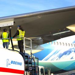 Boeings investering ska bidra till att uppnå de volymer av hållbart flygbränsle som krävs enligt EU:s mål och stärka den nationella energisäkerheten i Norden. Foto: Boeing