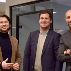 Från vänster: Björn Callenfors, CEO på Observit, Tobias Ekberg, CEO på Observit och Michael Ekelund CCO på Corepart. Foto: Nordic Level Group