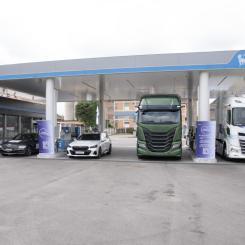 minskningar av växthusgaser (GHG). Totalt kördes 84 procent av sträckan på 100 procent förnybart bränsle, vilket resulterade i en minskning av växthusgaser med 67 procent sett till den totala körsträckan.