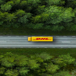DHL Express justerar sina priser för ökade kostnader. Foto: DHL