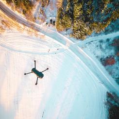 Drönare Foto: Erik Odiin/Unsplash