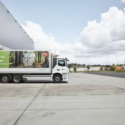 Einride och Fraunhofer ISI analyserade över 38 000 transporter och driftsmönster för över 200 fordon som trafikerar för dagligvarukedjan REWE, med över 500 leveranspunkter inom en radie på 230 km från två distributionscentraler i Berlinområdet, Tyskland. Foto: Einride
